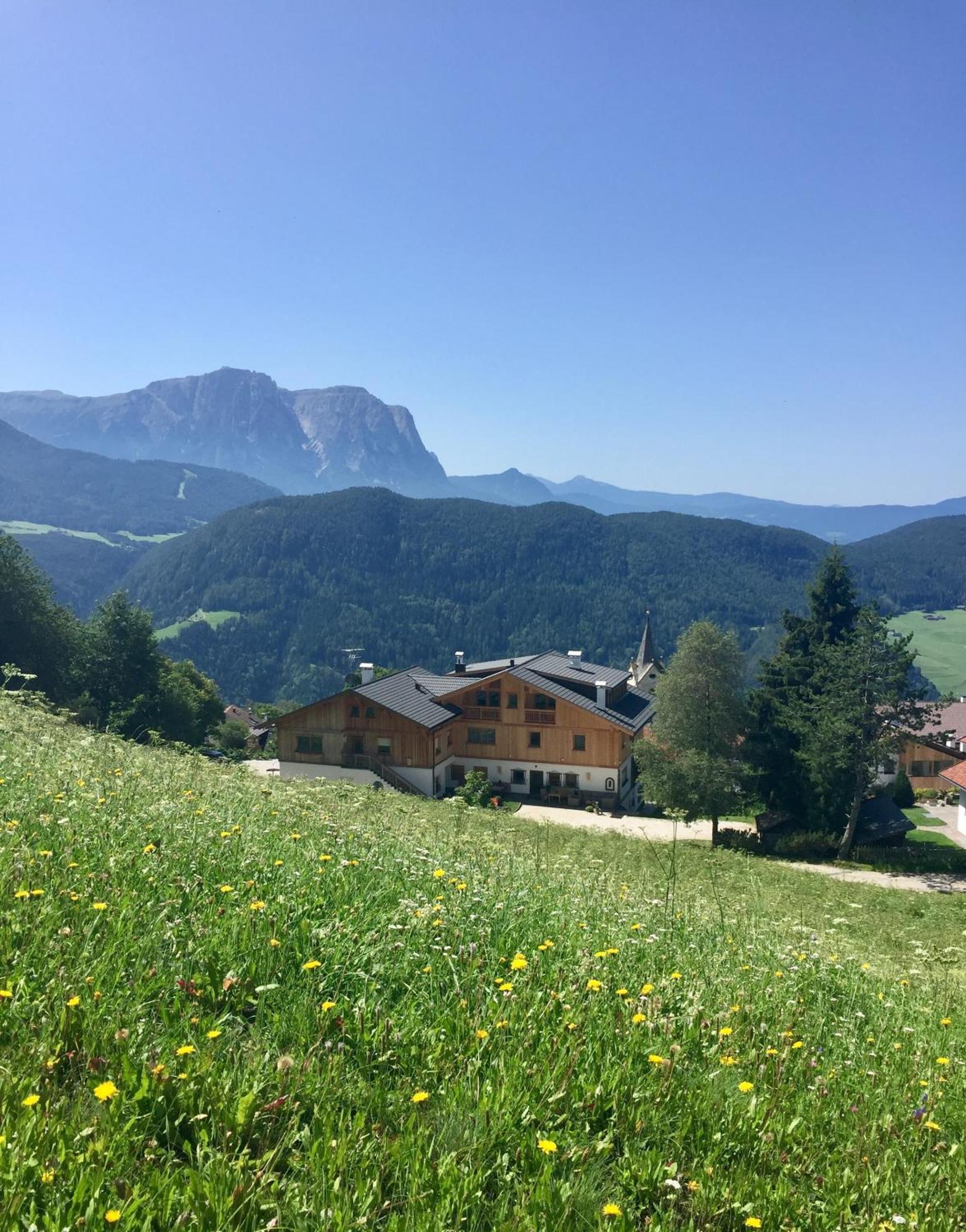 Pension Haus Tirol Laion Buitenkant foto